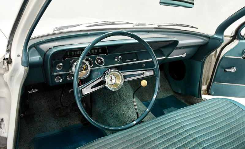 Basic but very smart interior of the 1962 Chevy Bel Air