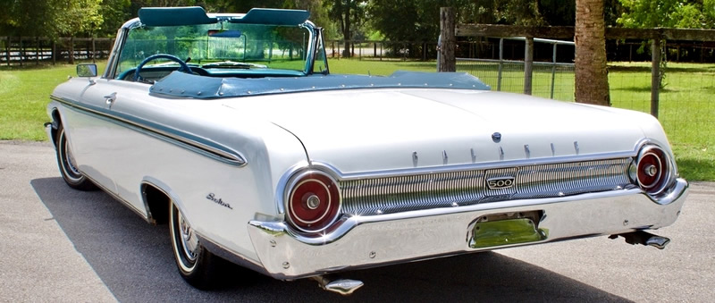 Rear view of a Ford Sunliner 500 from 1962