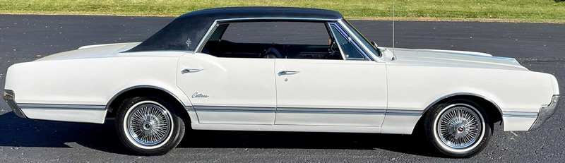 side view of a 66 Oldsmobile Cutlass Supreme