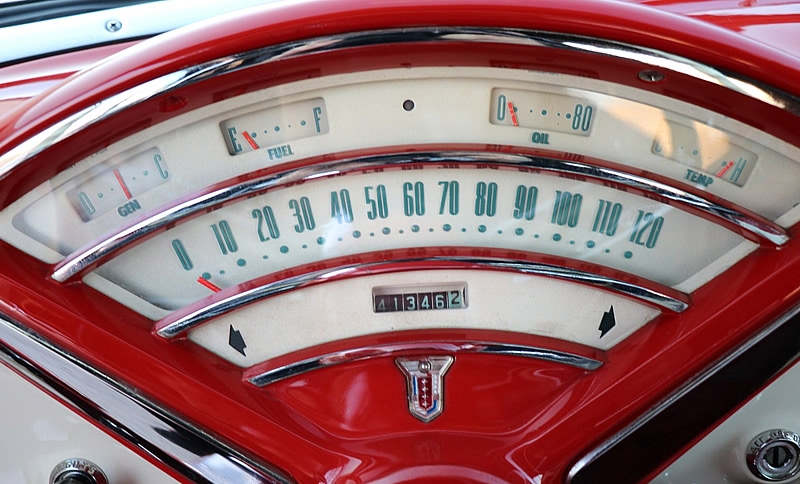 three-tier fan shaped gauge instrument panel in a 1955 Mercury